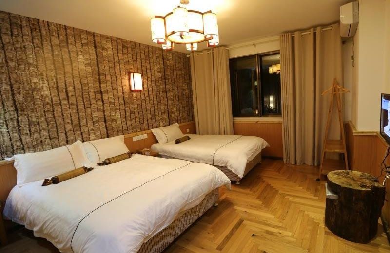 Zhouzhuang Romantic Traveling View Residence