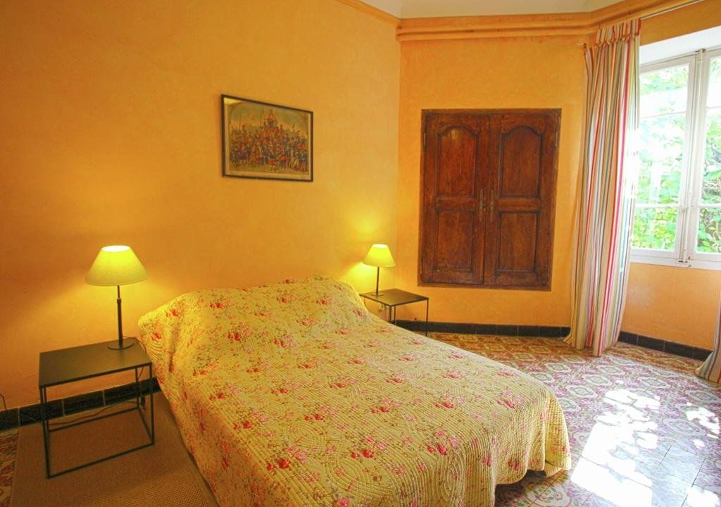 Luxurious Holiday Home in Cavaillon with Private Pool