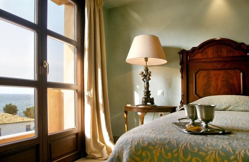 Le Convivial - Wine and Spa Experience Suites