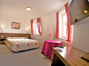 Hotel Image 1