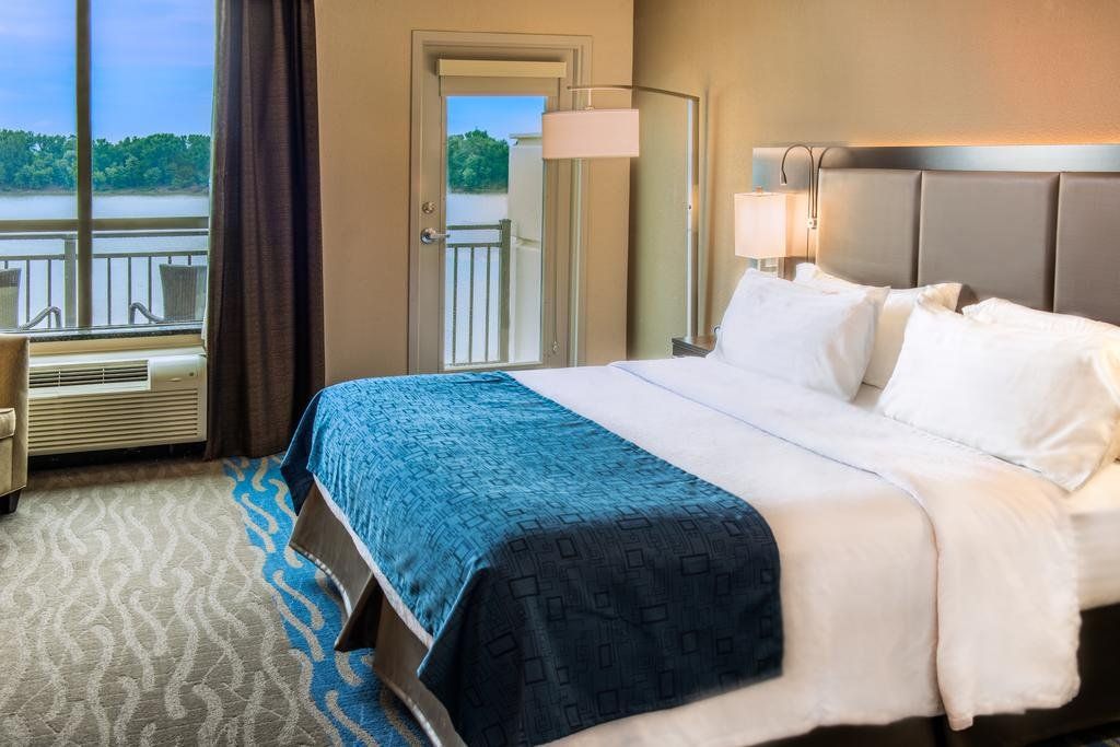 Holiday Inn Paducah Riverfront, an IHG Hotel
