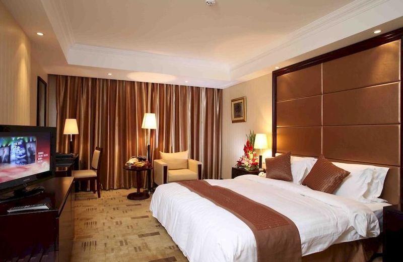 Broadtec Royal International Hotel