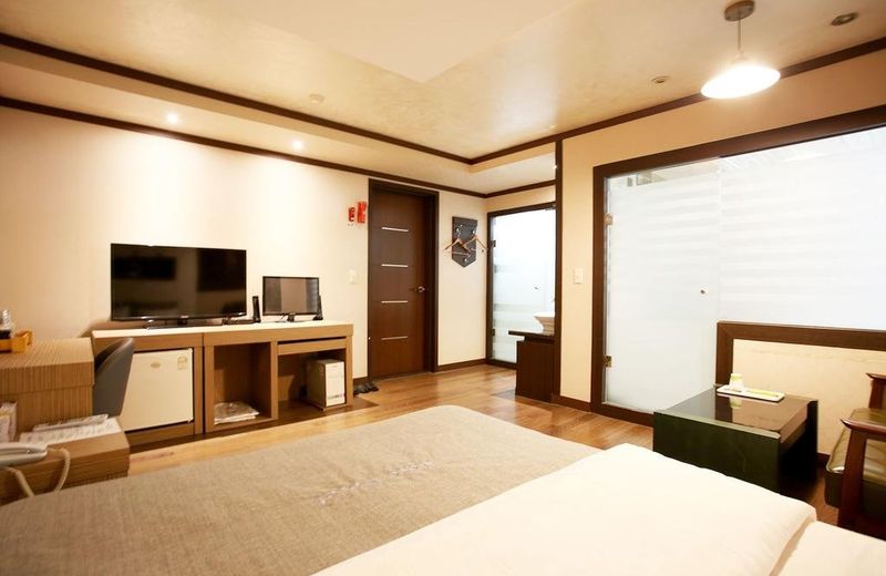 Mate Hotel