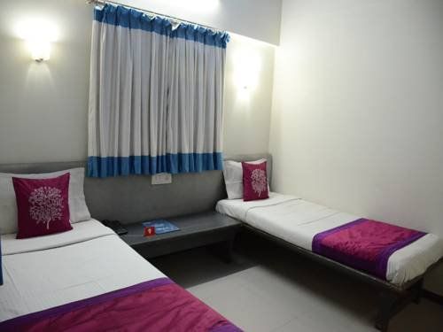 OYO 4016 Hotel Grand Ashwin