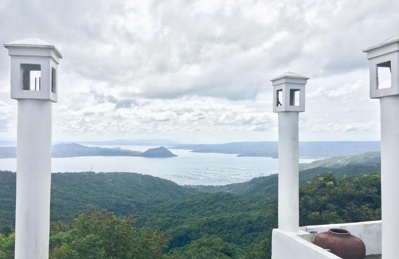 Costiera Fermiliana Tagaytay