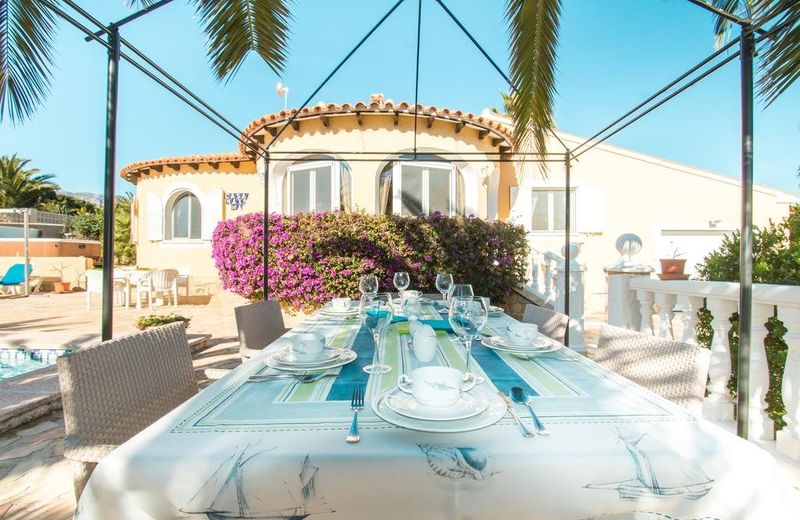 Abahana Villas Maxi