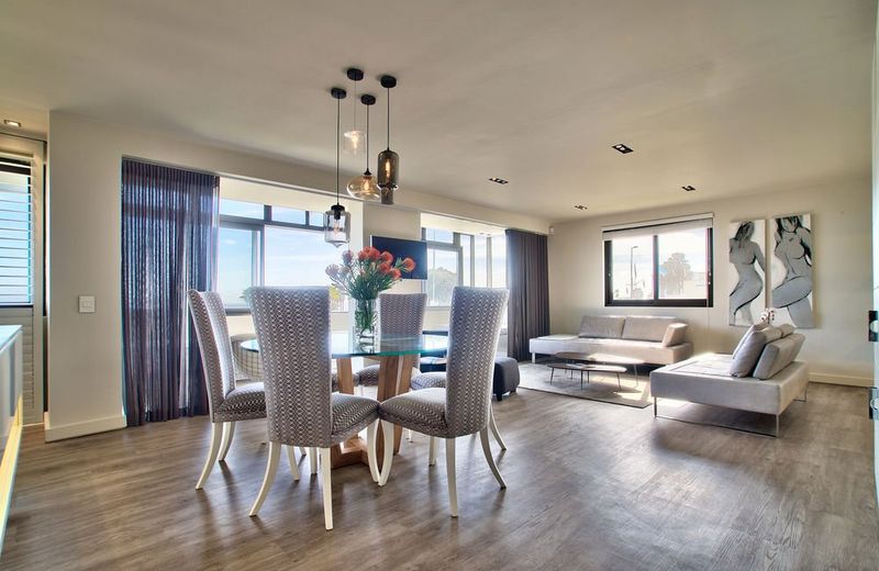 Mouille Point Villa