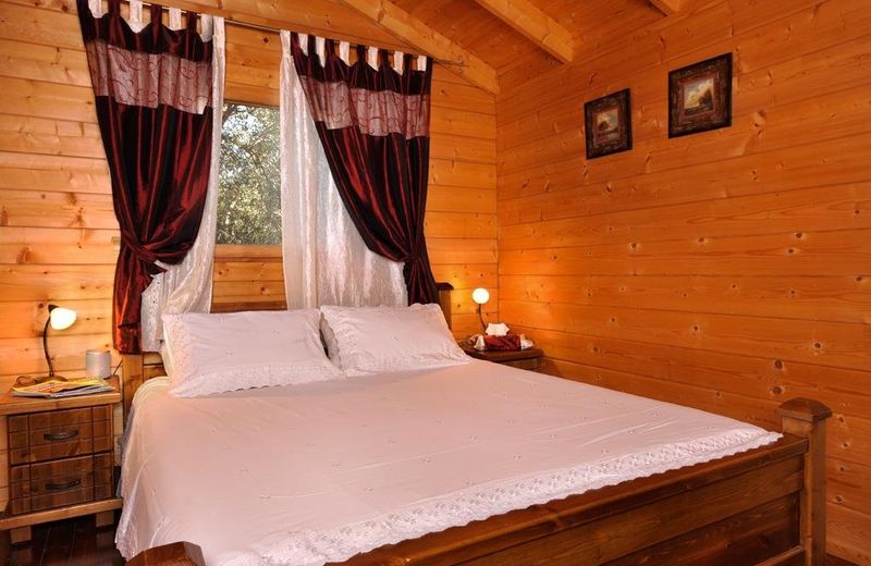 Spa Chalets In Olive Grove