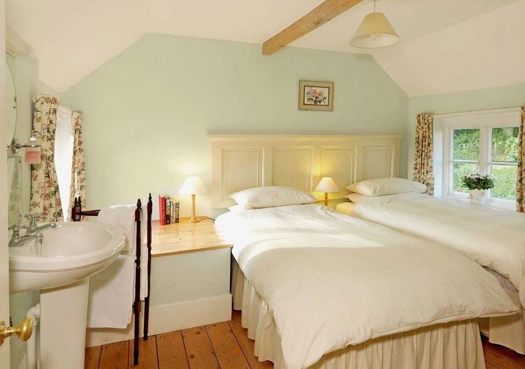 The Shooting Lodge