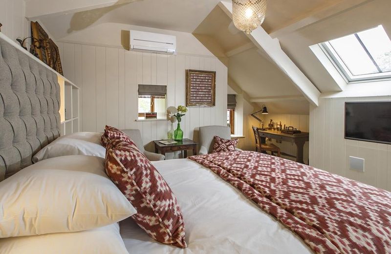 Ffolkes Arms Hotel