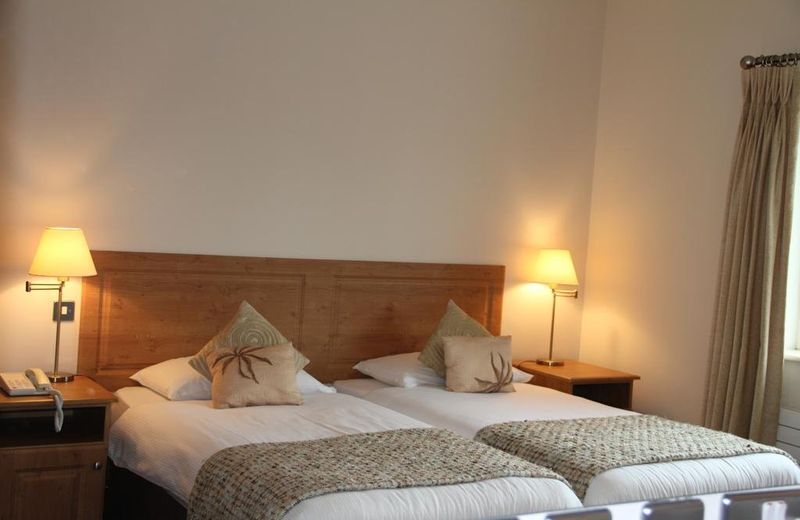 Deebert House Hotel