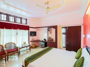 Hotel Image 2