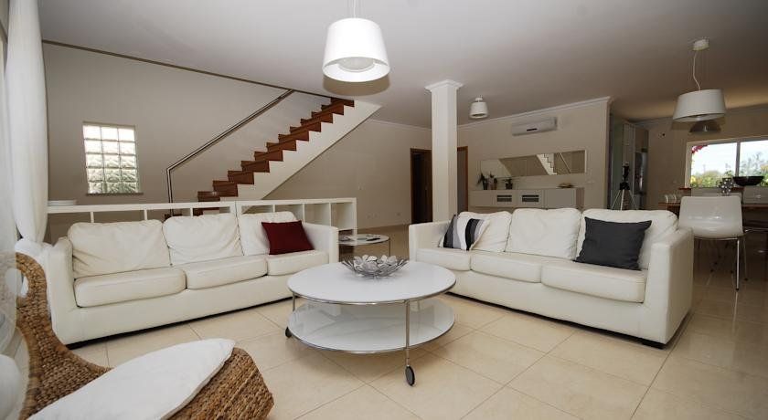 Altura Villa