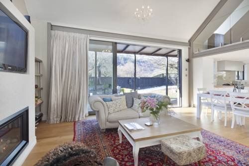 ARROW COTTAGE