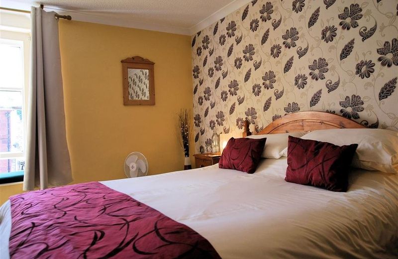 Black Bull Hotel