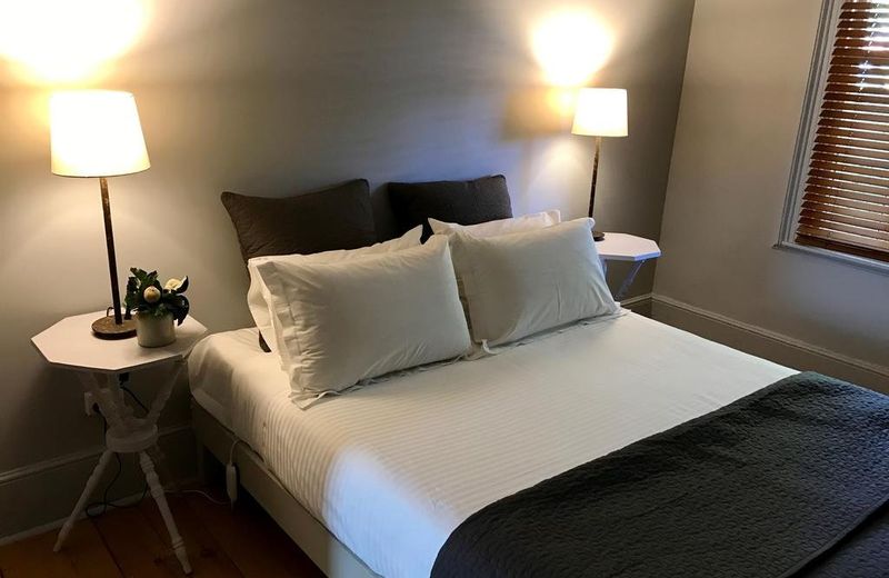 Fig Cafe and Accommodation