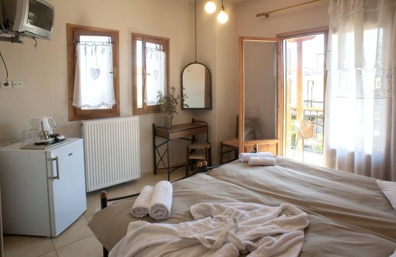 Skourgias Rooms