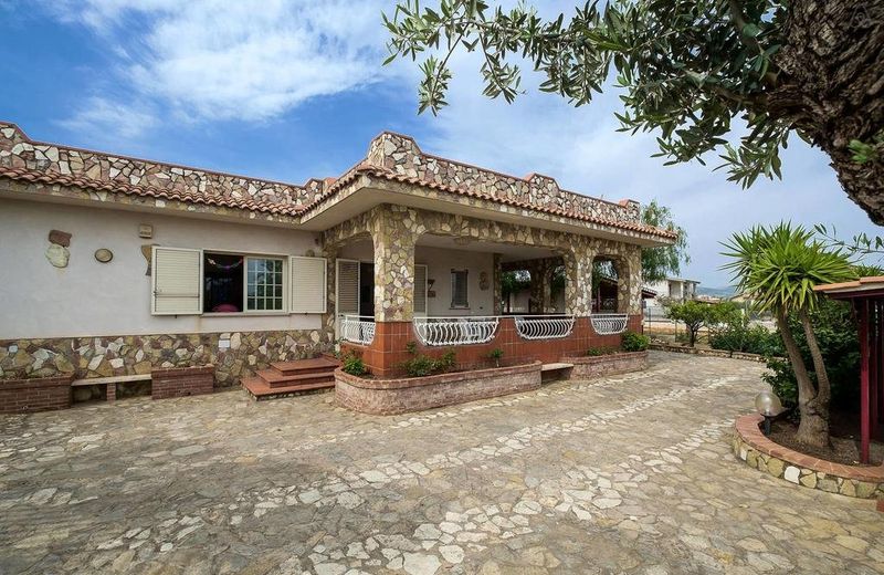 Villa Aurora