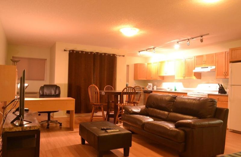 Aurora Park Inn & Suites