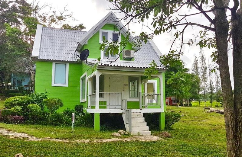 Brookside Valley Resort