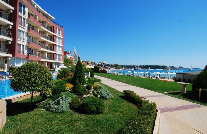 Aurelia Beach Complex