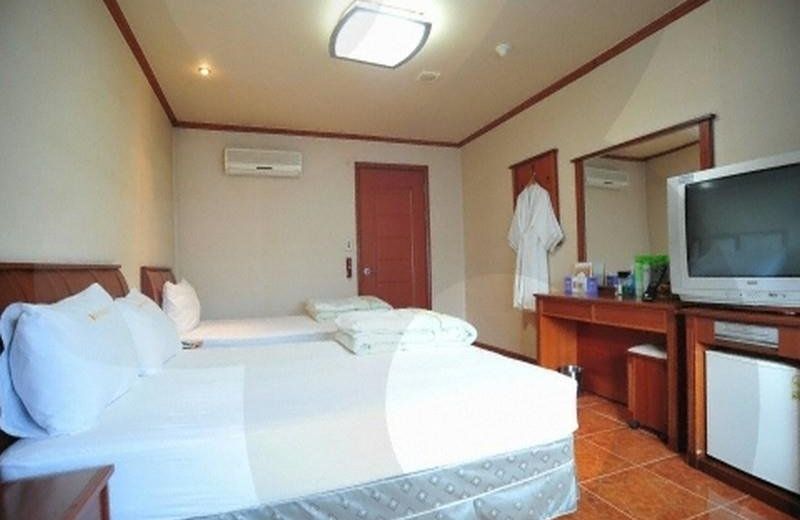 Goodstay Dae Young Hotel