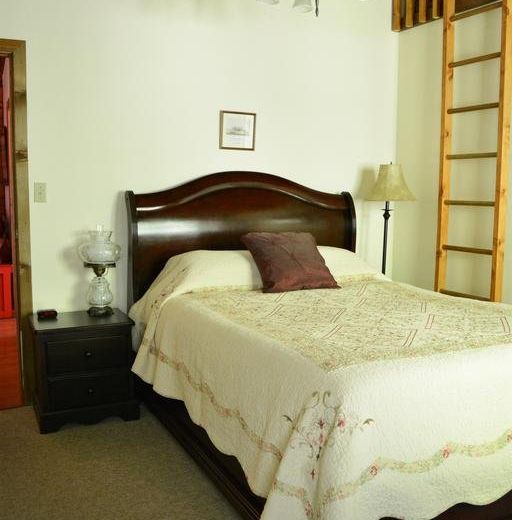 Alert Bay Lodge