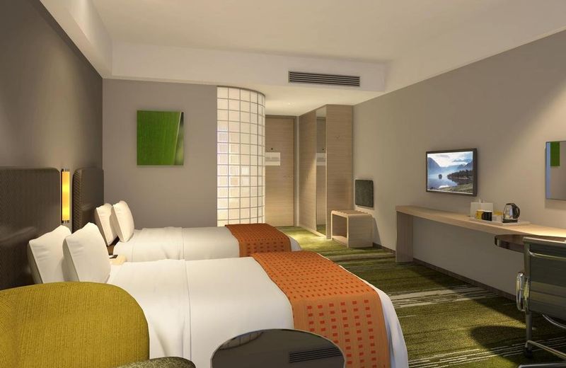 Holiday Inn Express Panjin Downtown, an IHG Hotel