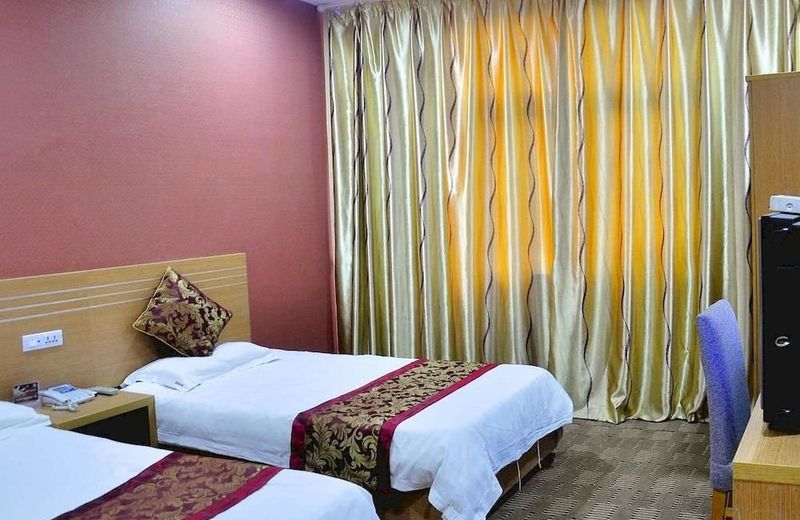 Qingzhen Inn