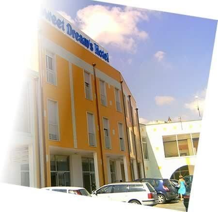 SWEET DREAM'S HOTEL