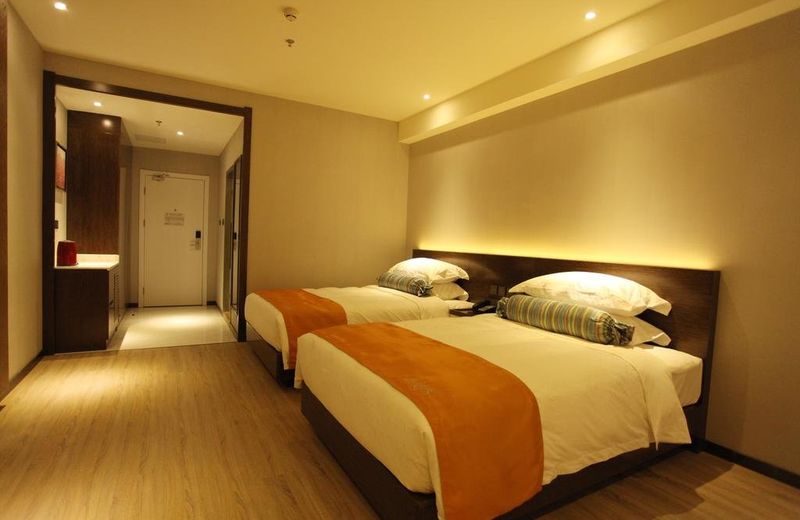 ZMAX Hotels Beijing Linheli Metro Station