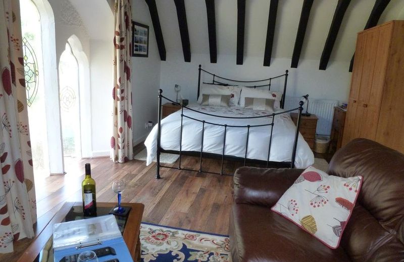 TY TAF FECHAN B&B