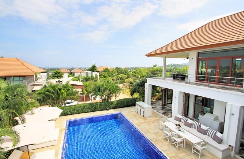 Phu Montra Luxury Sea View Mansion
