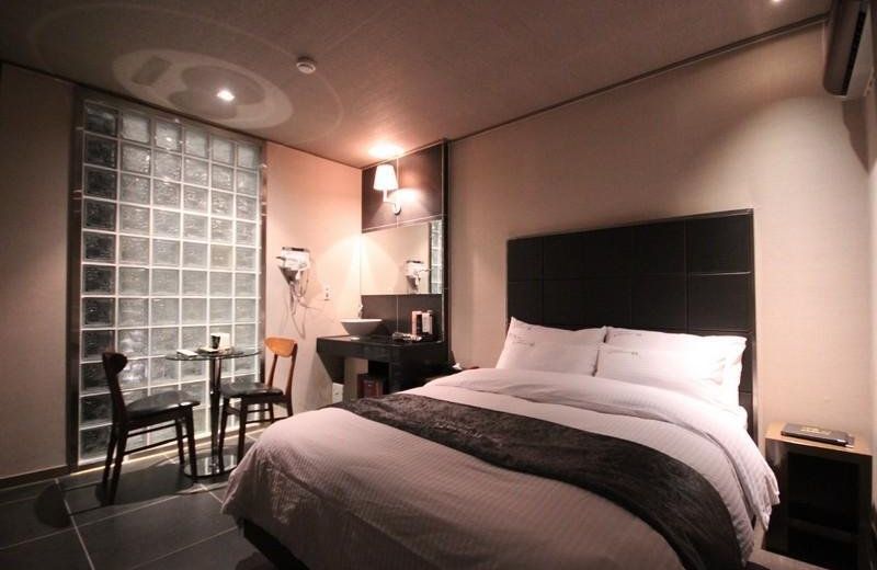 Yeoubi Hotel