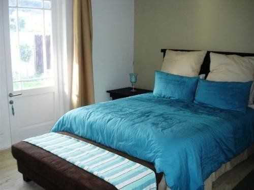 HOLIDAY HOUSES   HERMANUS