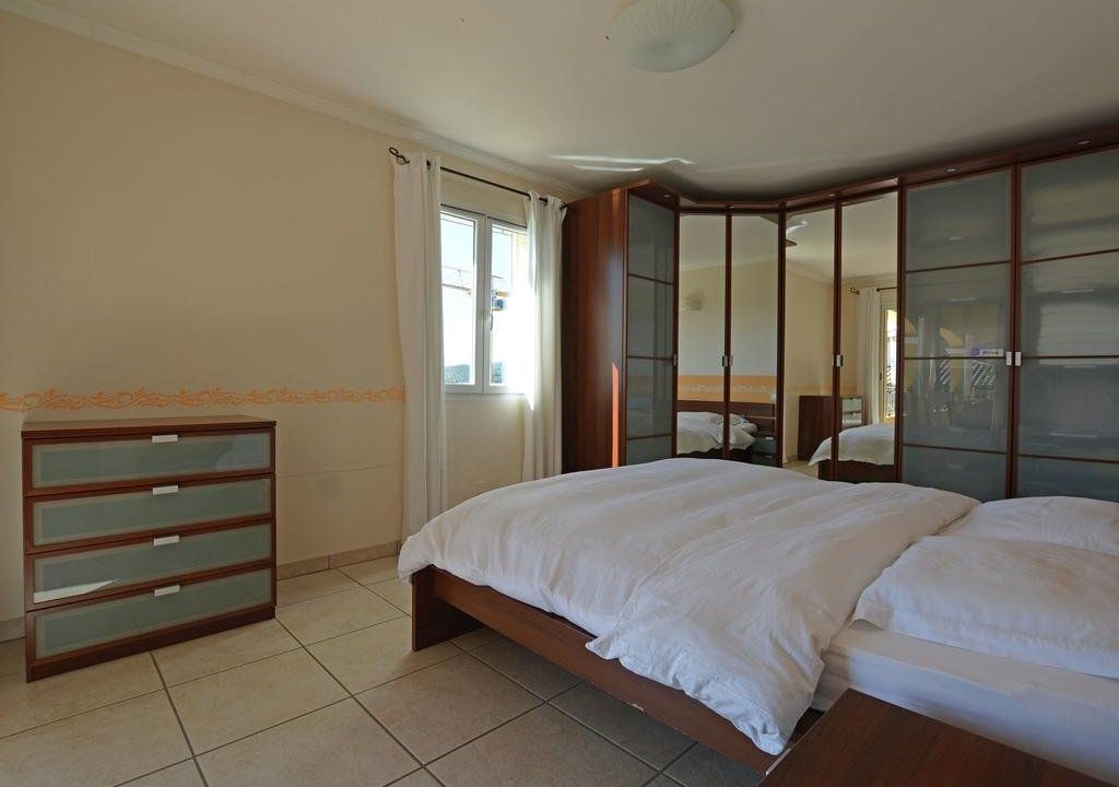 Spacious villa in Vidauban with seasonal private pool
