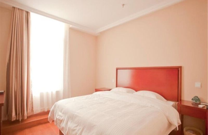 GreenTree Inn Liaoning Dalian Railway Station South Shengli Square Express Hotel