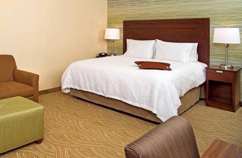 Hampton Inn & Suites Pittsburgh Waterfront West Homestead