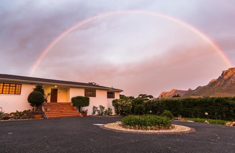 Hout Bay Lodge