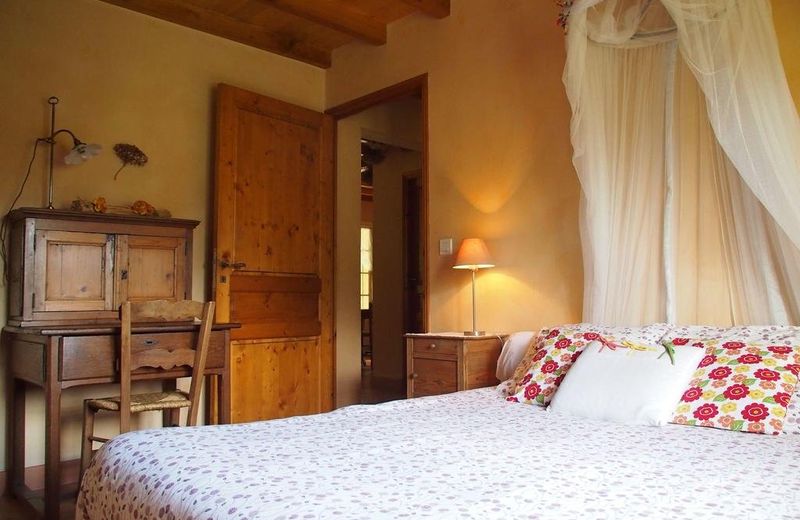 Charming house with private spa and terrace near Duras