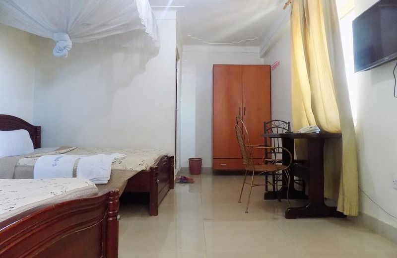 G-One Hotel