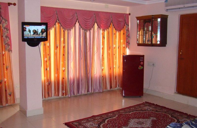Hotel Parbati International