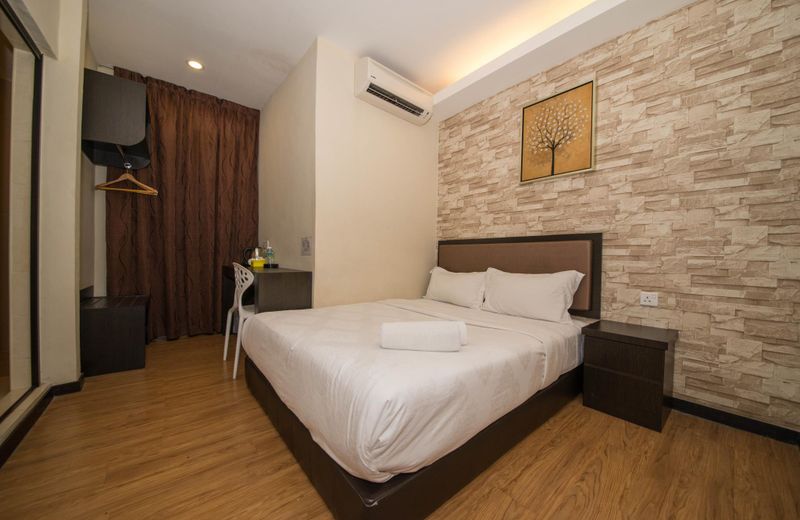 OYO 1214 Oro Hotel