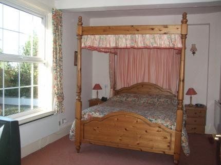Rosehill Manor