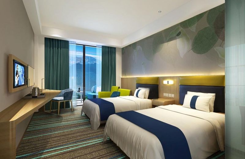 Holiday Inn Express Emei Mountain, an IHG Hotel