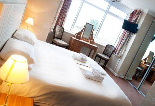Chatsworth Hotel