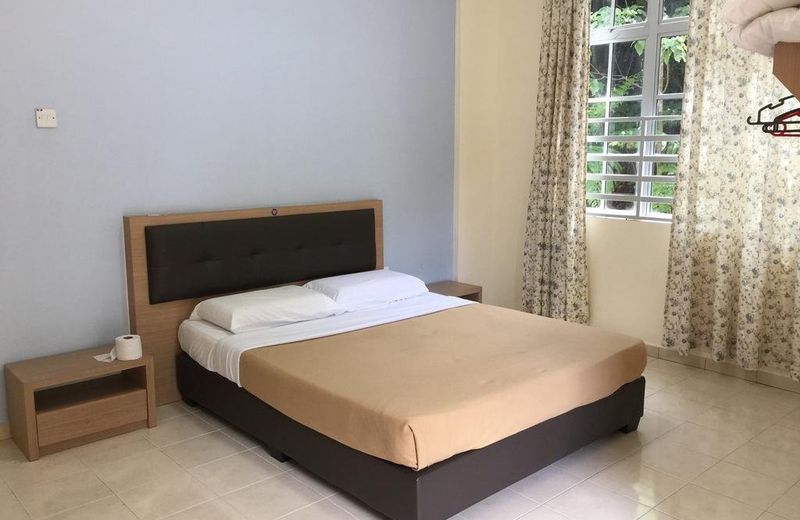 Cameron Pasar Malam Apartment @ Crown Imperial Court