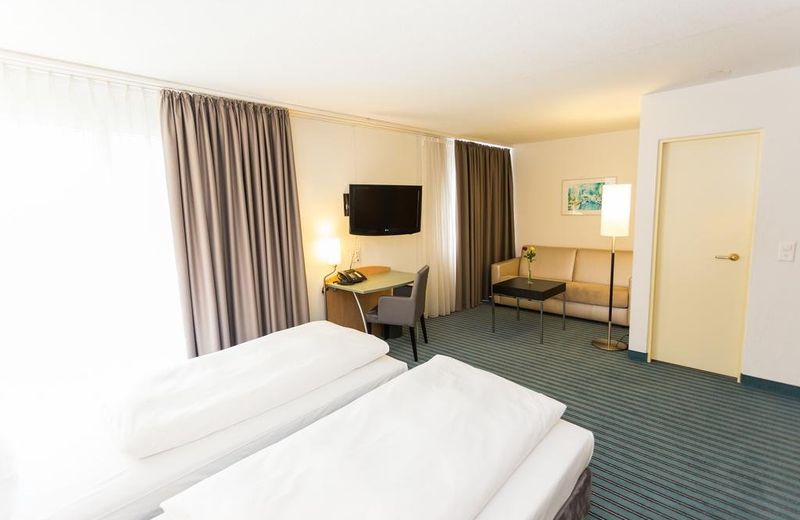 Apart-Hotel Zurich Airport