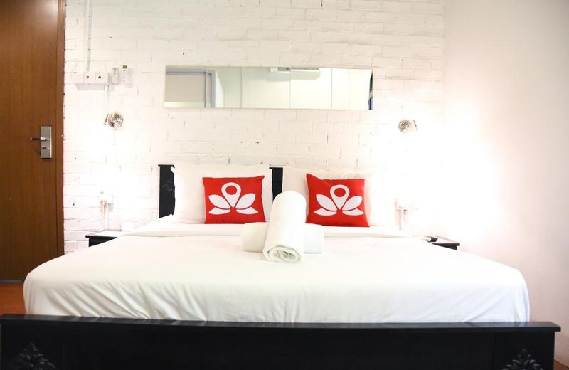 ZEN Rooms Lebuh Campbell