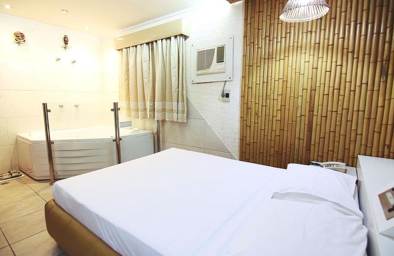 David Plaza Hotel